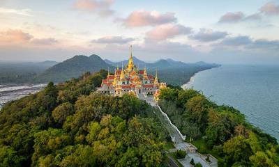 让我们一起庆祝宋干节！ | 班克鲁特的唐赛寺，泰国 (© Ratnakorn Piyasirisorost/Getty Images)